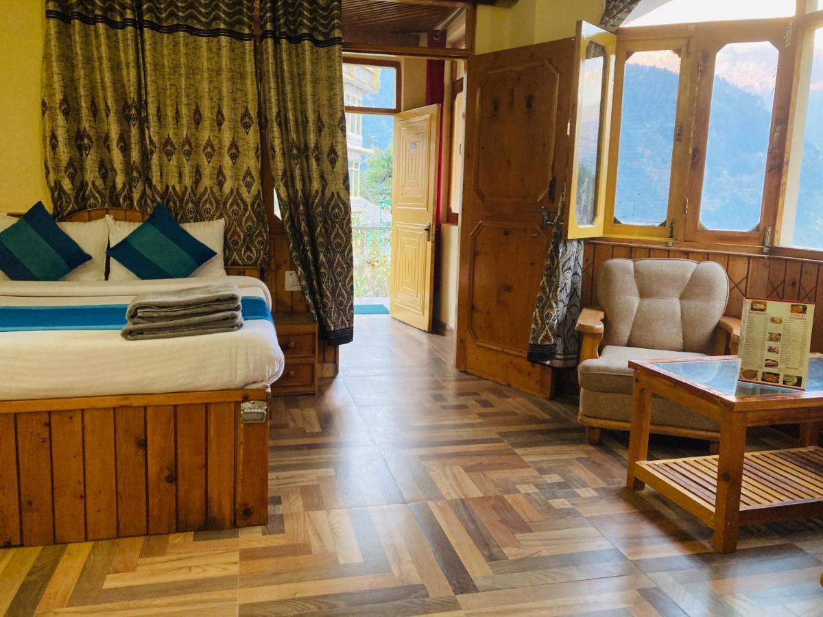 Woods Villa- A Luxury Mountains View Cottages Manāli Exterior foto